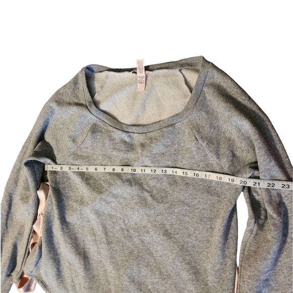 Victoria's Secret sz L large bow sweatshirt - Picture 4 of 5